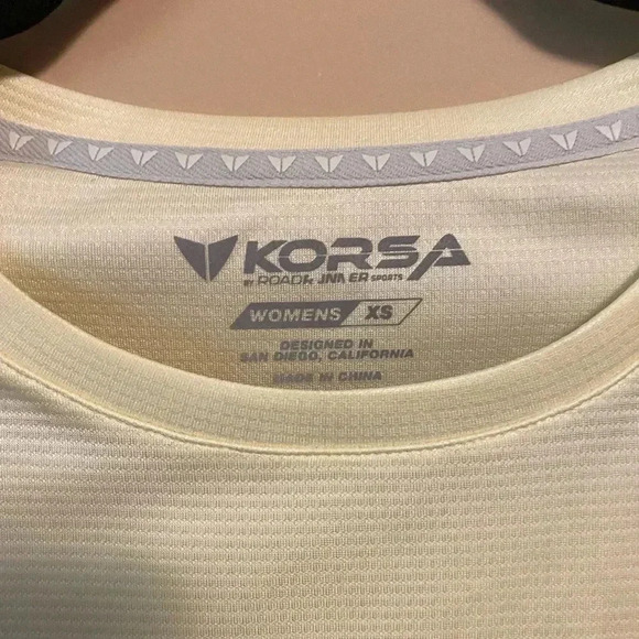 Korsa Micro-Luxe Textured Yellow Top - Picture 2 of 6